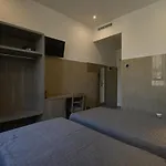 Hotel Midway 3*