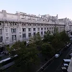 Hotel Midway