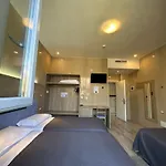 Hotel Midway 3*
