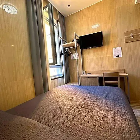Hotell Midway