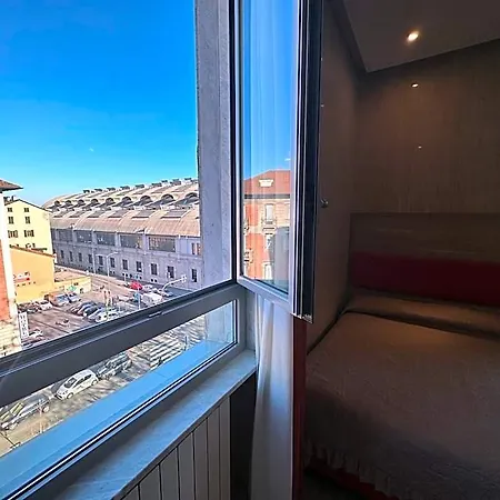 Hotel Midway
