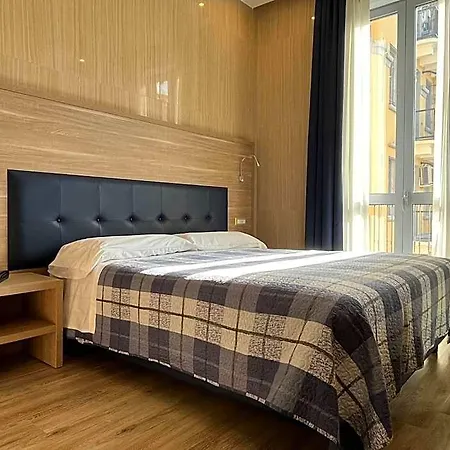 Midway Hotel 3*